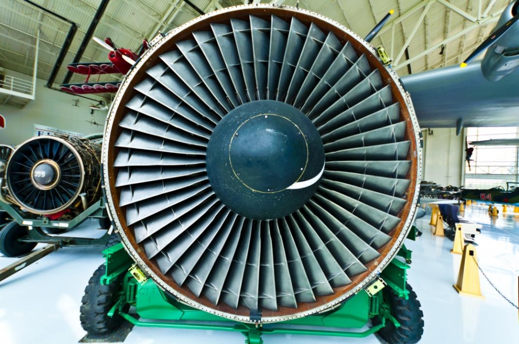 airplane-engine-7_04-07-2011